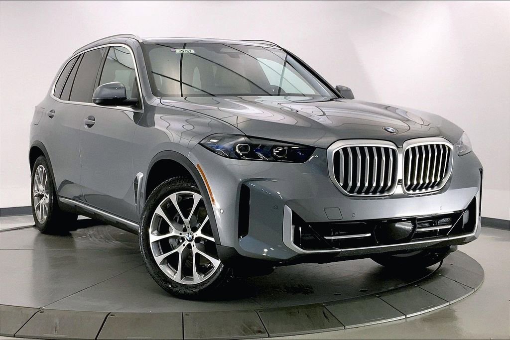 New 2026 BMW X5 xDrive40i w/ Premium Package image 1