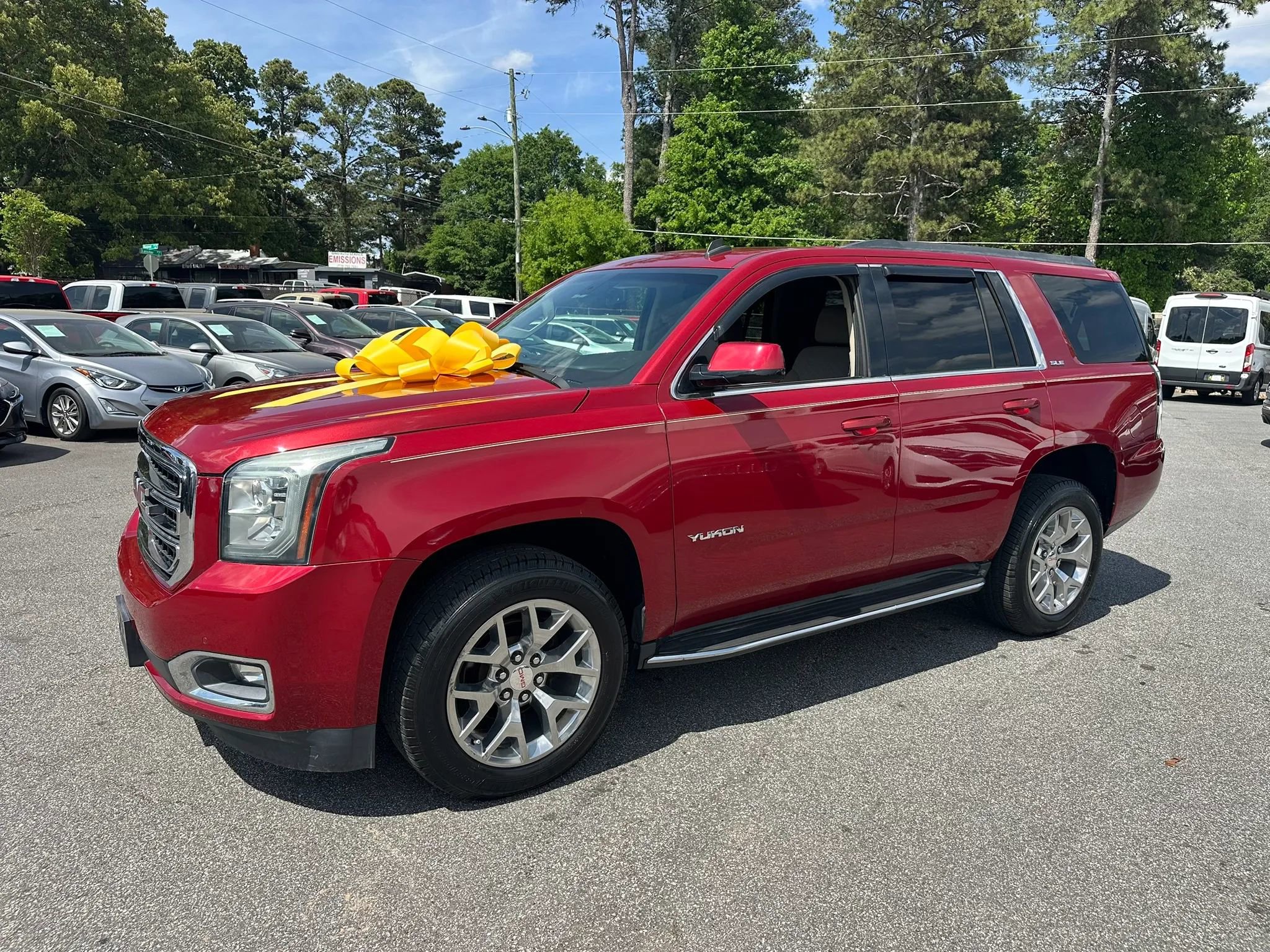 Used 2015 GMC Yukon SLE w/ Convenience Package RWD image 4
