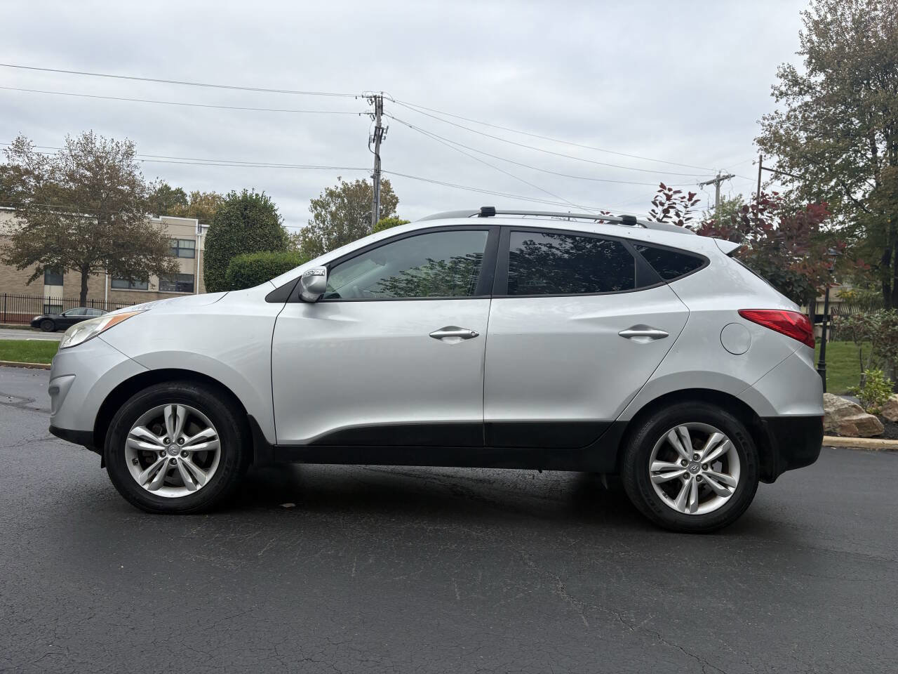 Used 2013 Hyundai Tucson GLS image 10