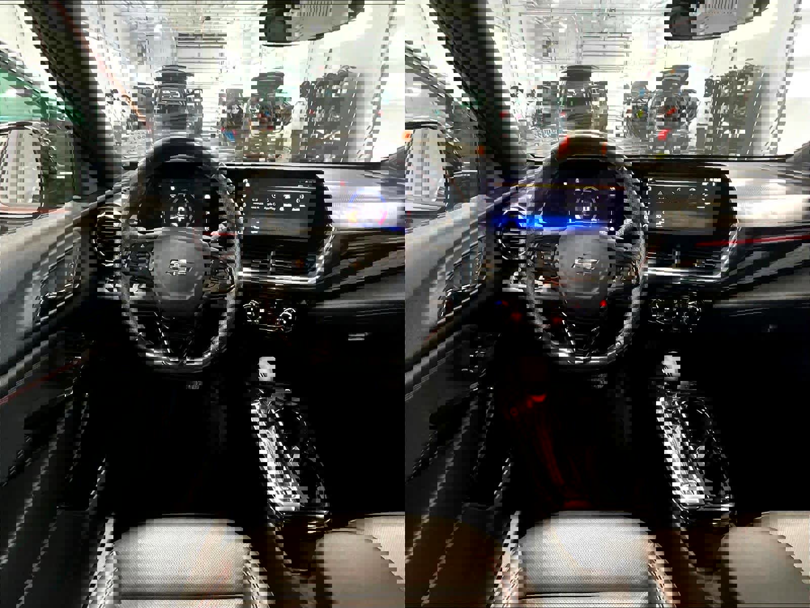 Used 2024 Chevrolet Trax RS w/ Driver Confidence Package FWD image 17