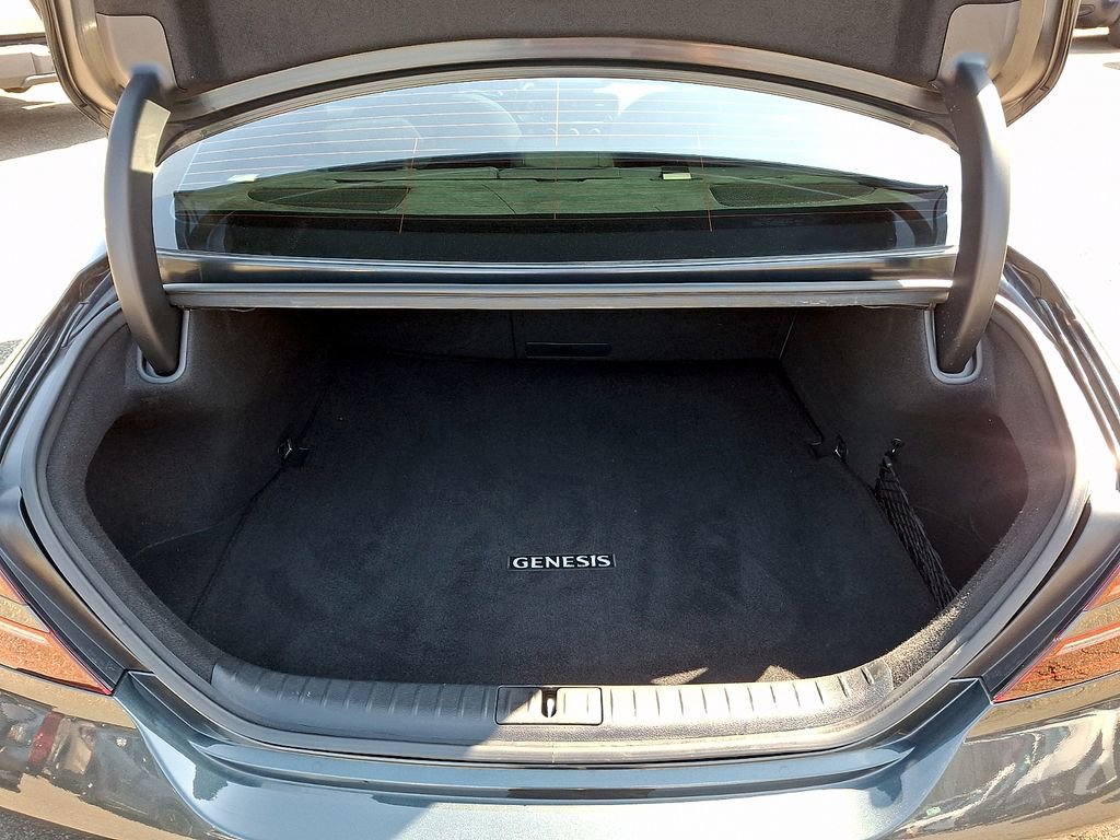 Used 2023 Genesis G70 3.3T w/ Sport Prestige Package image 30