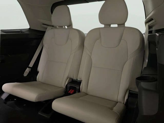 Used 2024 Volvo XC90 B6 Core AWD/4WD image 54