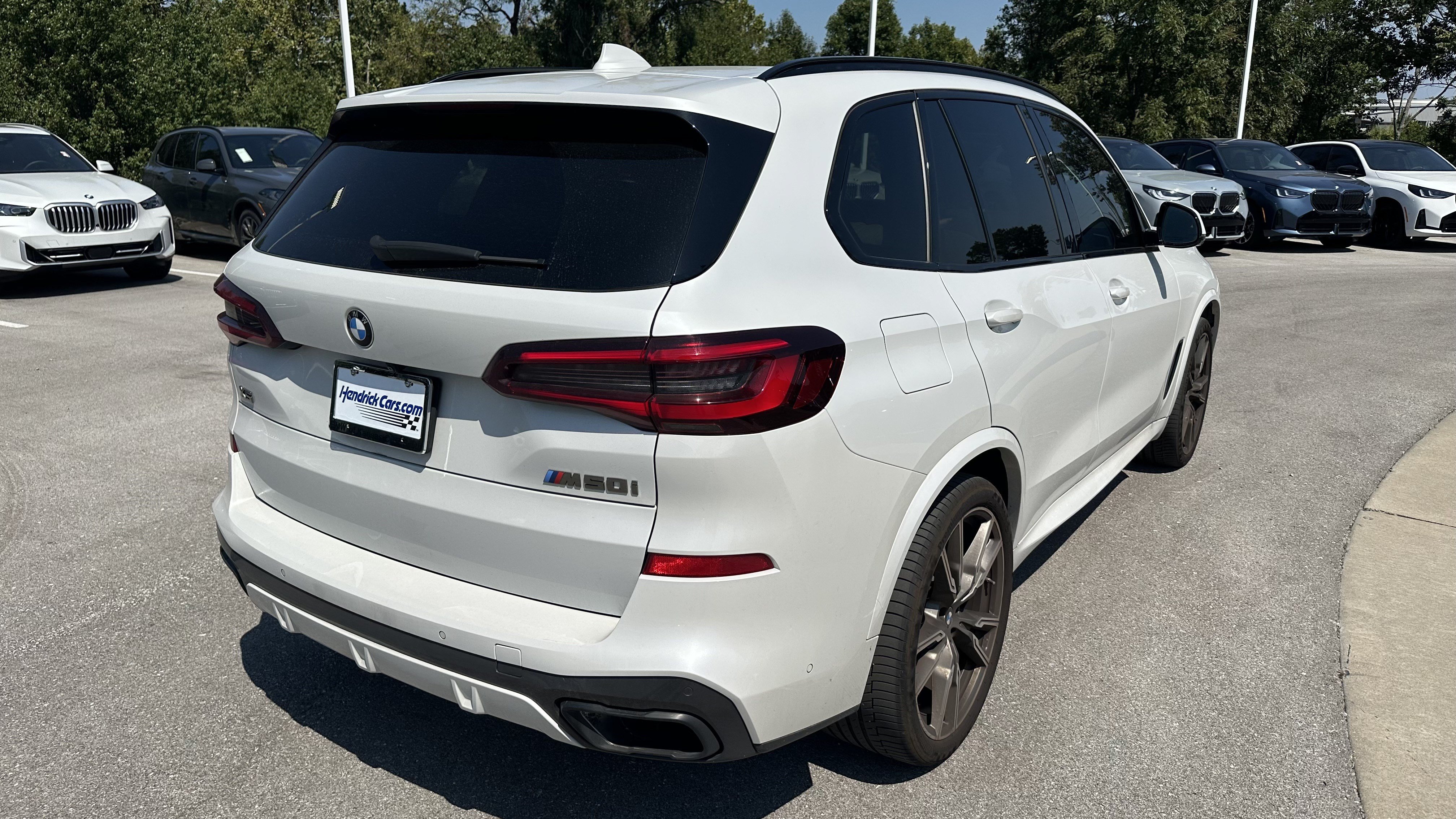 Used 2021 BMW X5 M50i w/ Executive Package AWD/4WD image 10