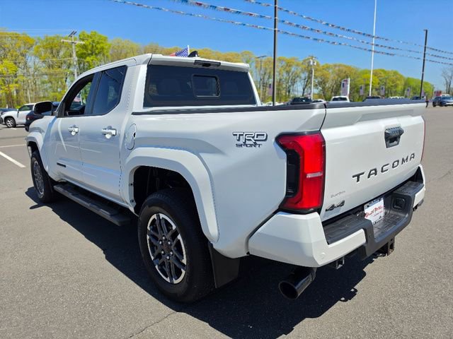 Used 2024 Toyota Tacoma TRD Sport w/ TRD Sport Upgrade Package AWD/4WD image 5