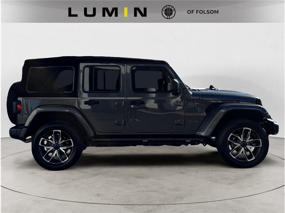 Used 2024 Jeep Wrangler Unlimited AWD/4WD image 6