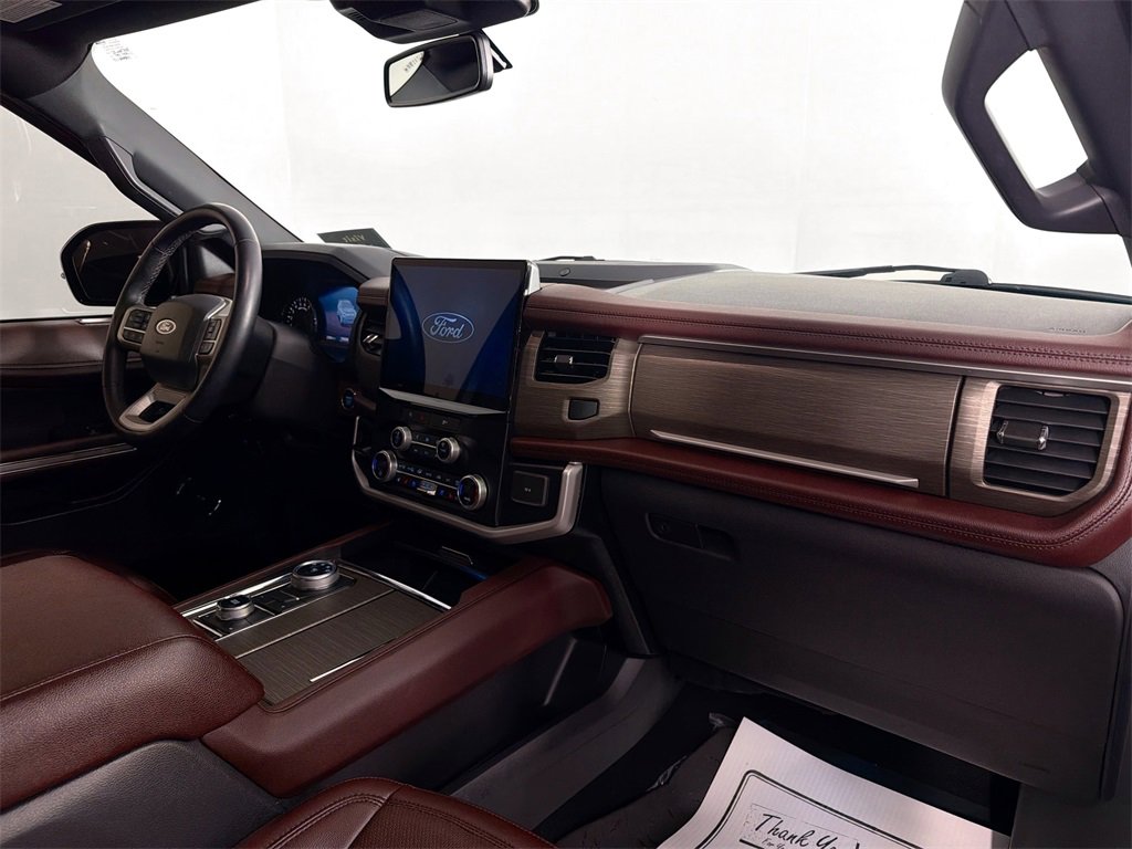 Used 2024 Ford Expedition Limited image 28