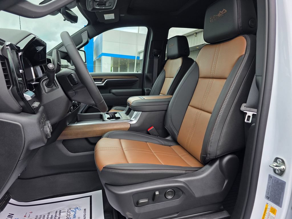 New 2026 Chevrolet Silverado 2500 High Country w/ High Country Premium Package AWD/4WD image 11