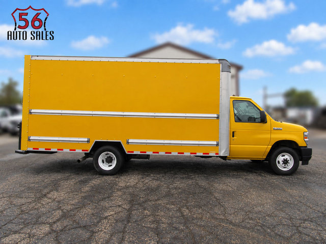 Used 2022 Ford E-350 and Econoline 350 Super Duty RWD image 1