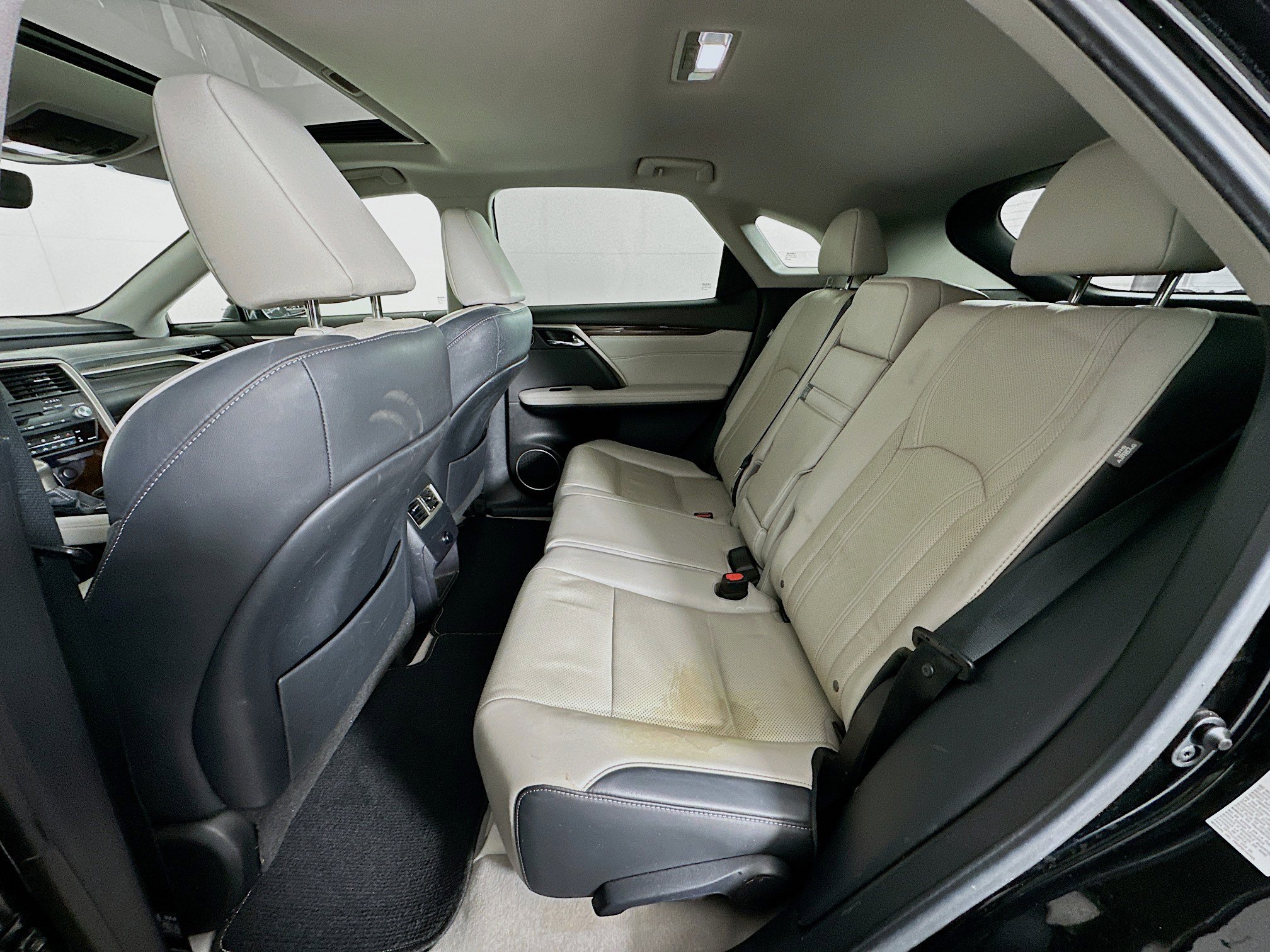 Used 2017 Lexus RX 350 AWD w/ Premium Package image 29