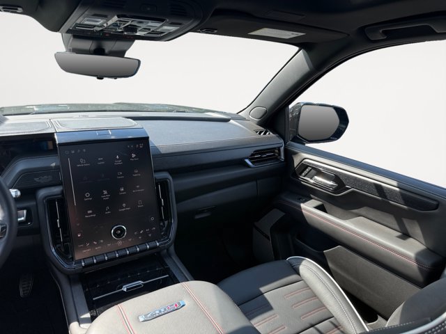 Certified 2026 GMC Yukon AT4 Ultimate AWD/4WD image 11