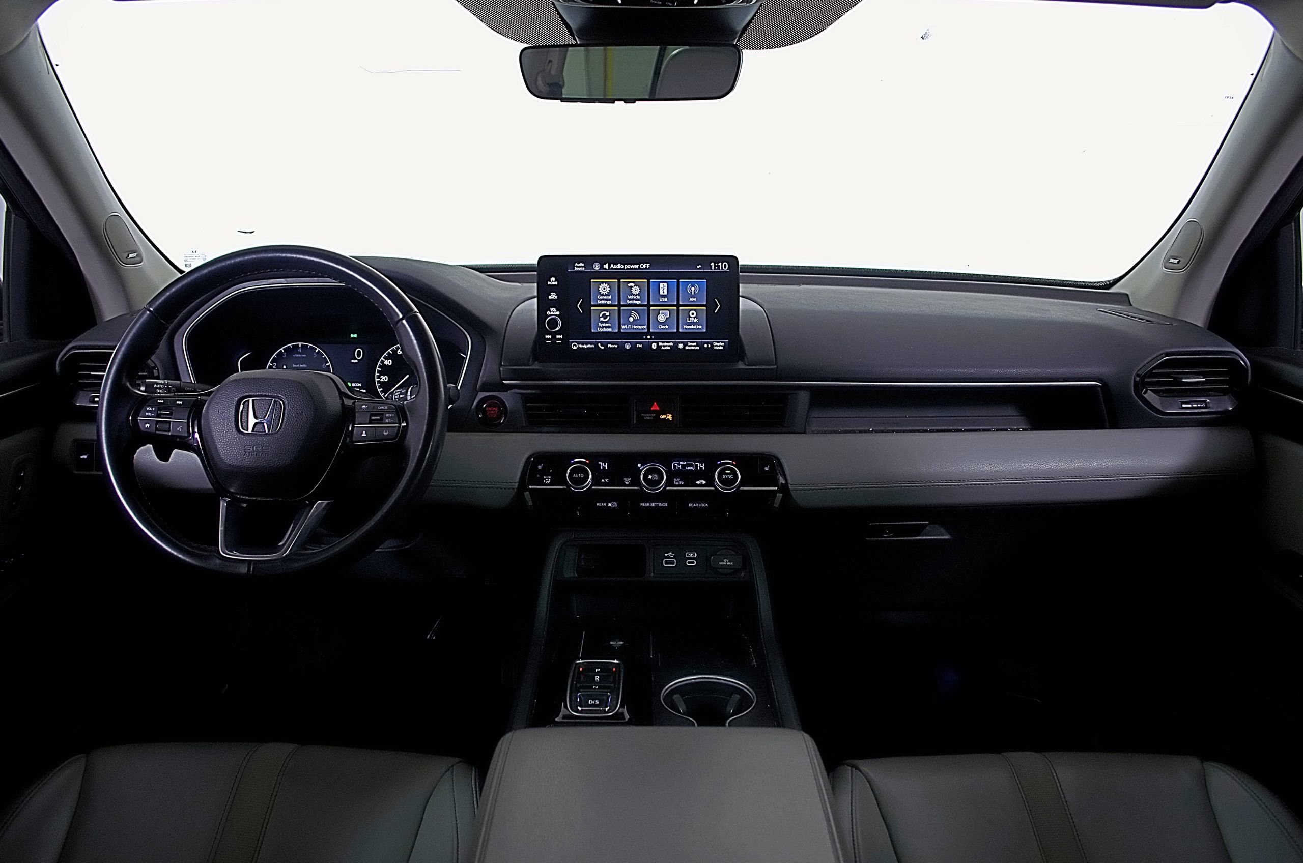 Used 2023 Honda Pilot Touring image 14