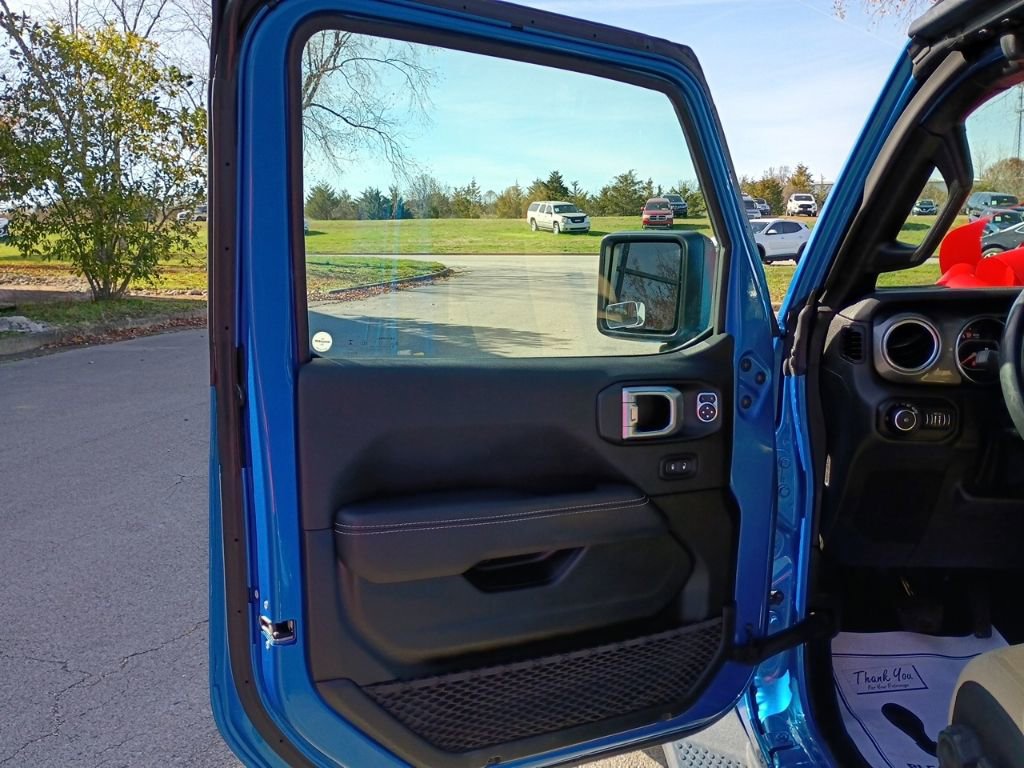 Used 2022 Jeep Wrangler Unlimited Sahara image 15