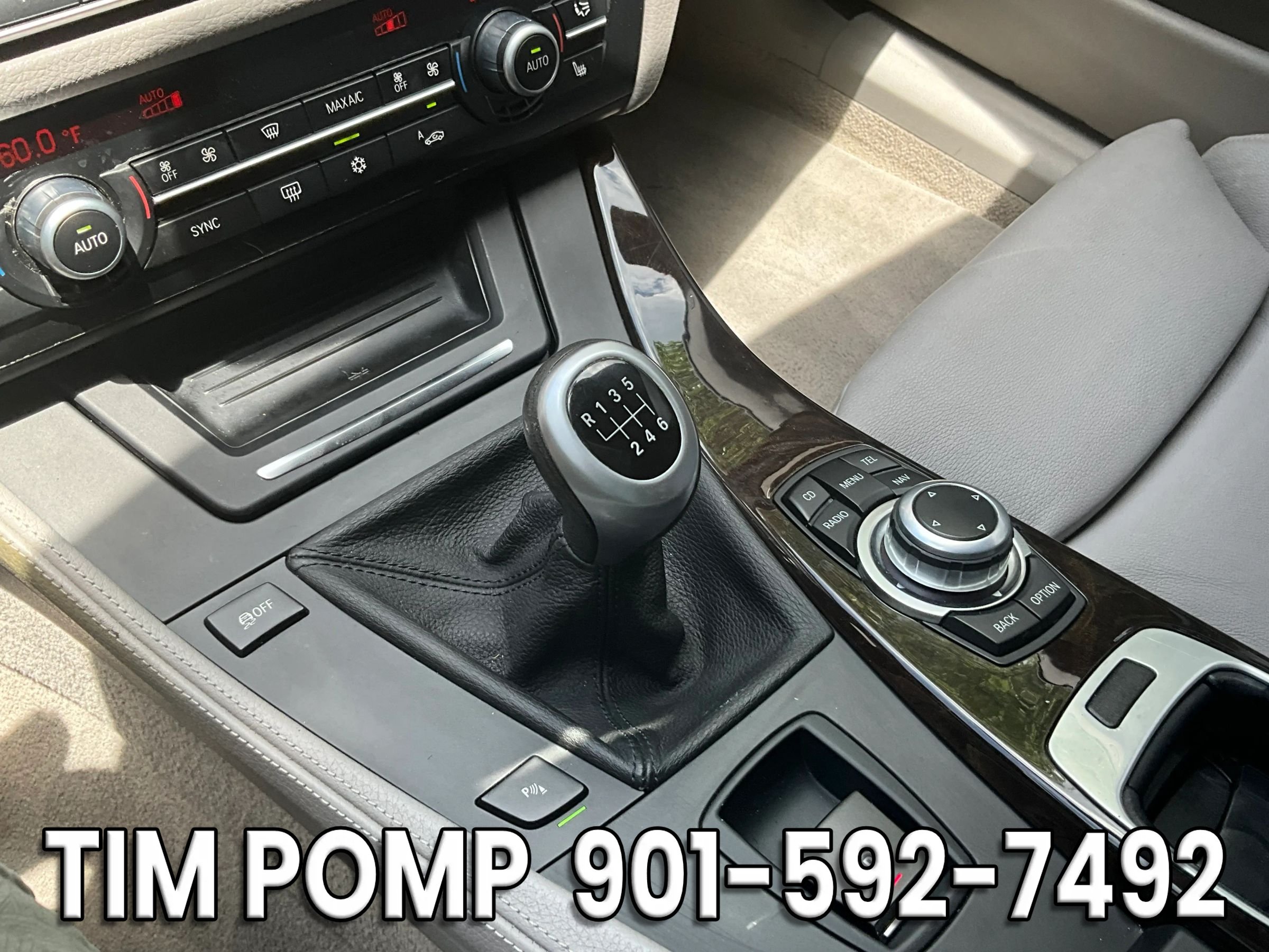 Used 2011 BMW 550i Sedan RWD image 24