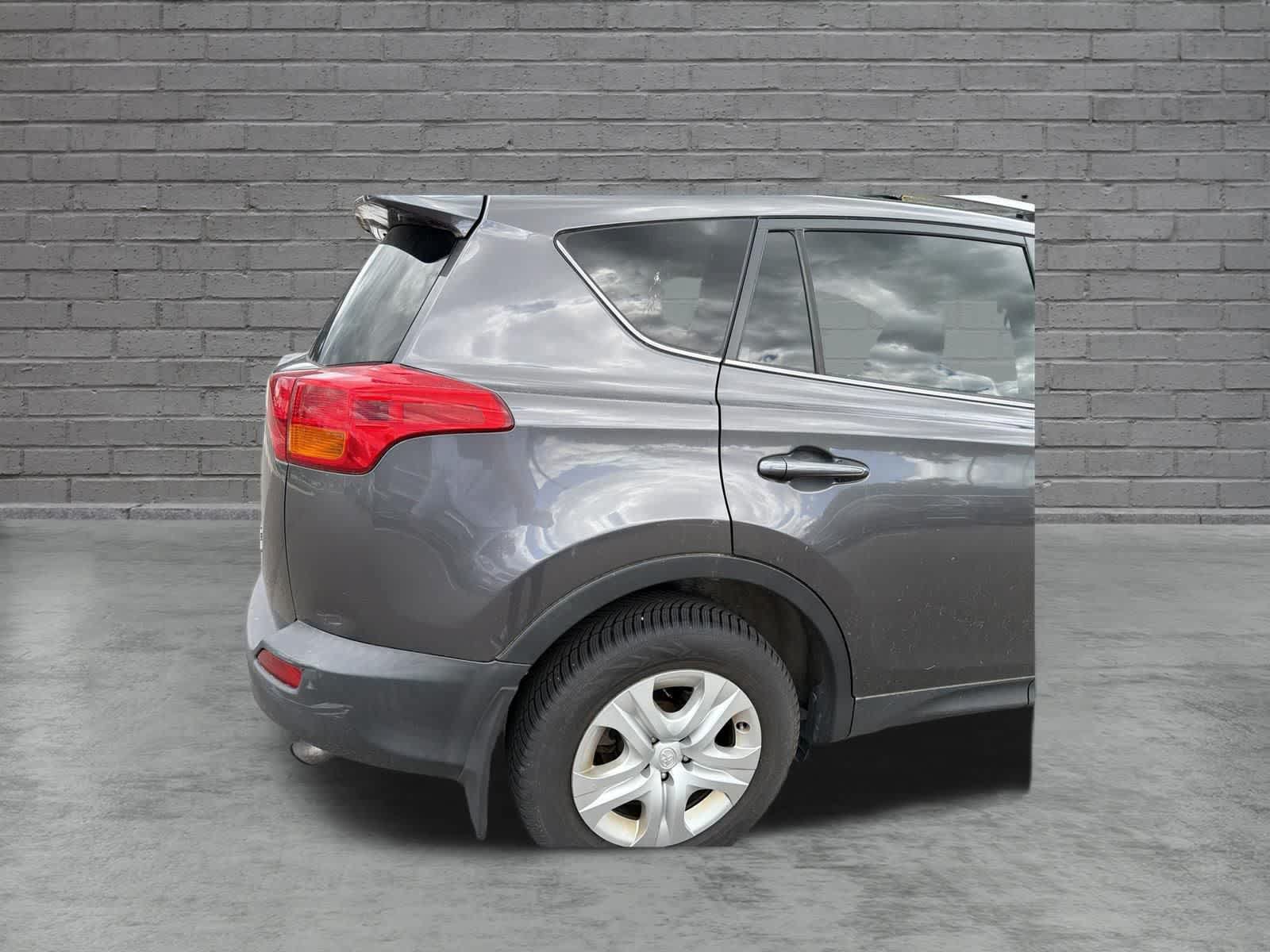 Used 2013 Toyota RAV4 LE AWD/4WD image 11