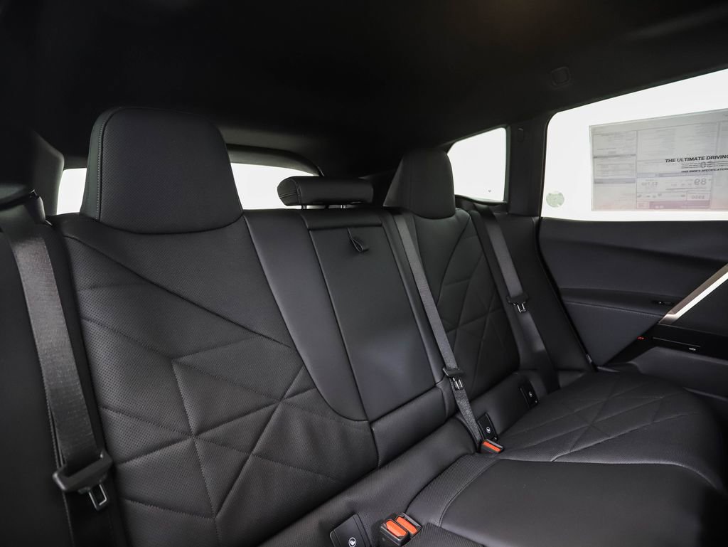 New 2026 BMW iX xDrive45 w/ Premium Package image 28