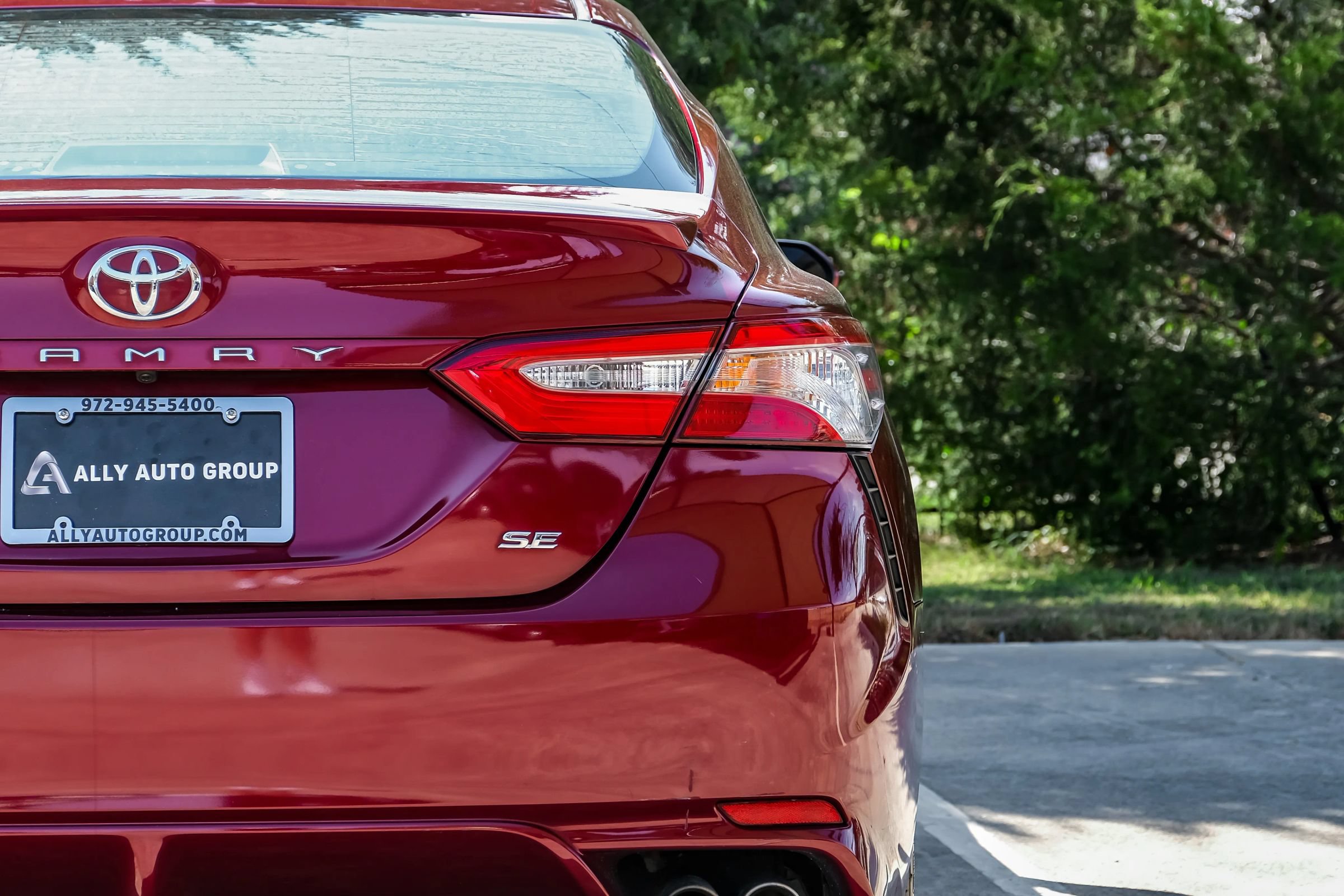 Used 2018 Toyota Camry SE FWD image 48