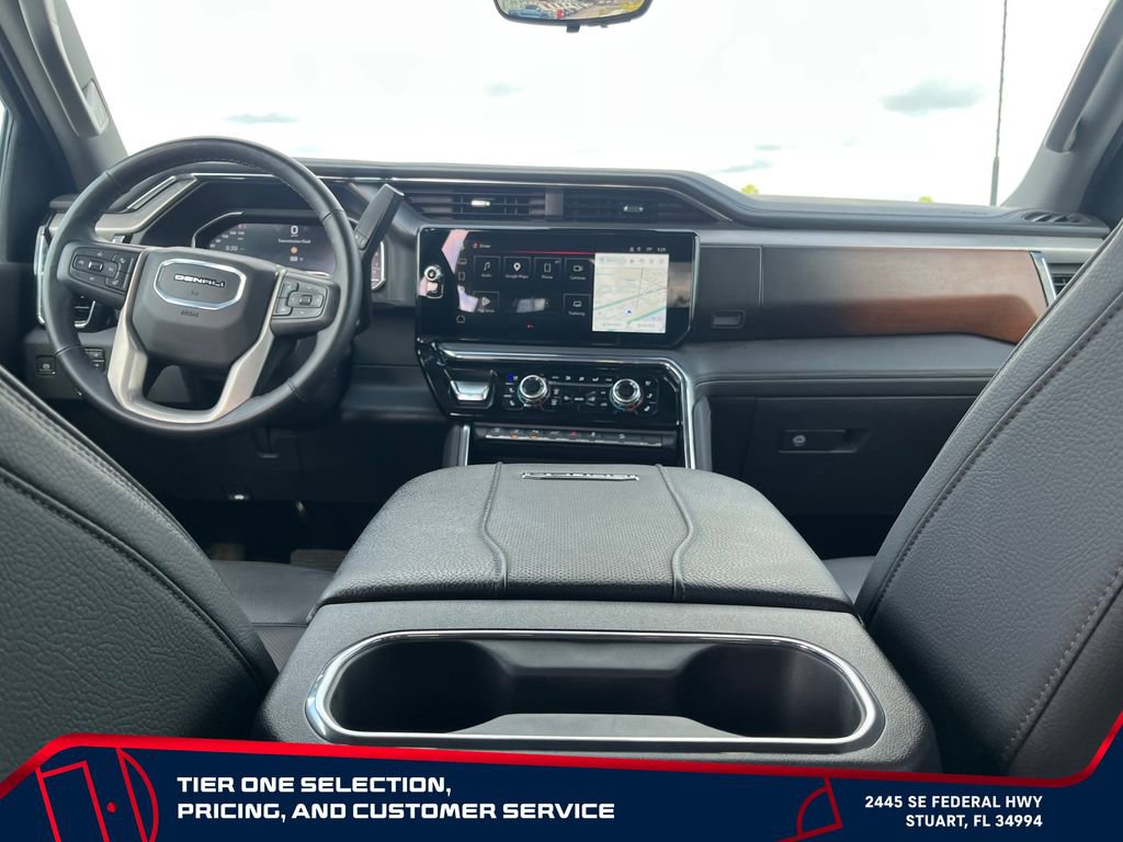 Used 2025 GMC Sierra 3500 Denali w/ Denali Reserve Package AWD/4WD image 15