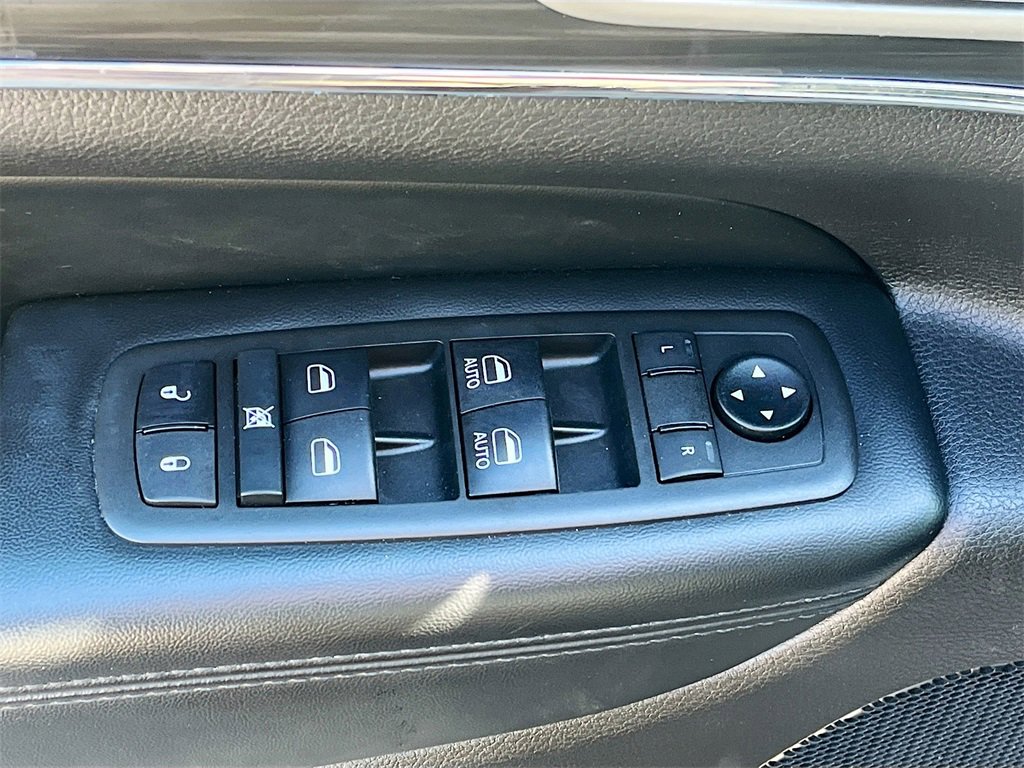 Used 2021 Jeep Grand Cherokee Limited image 18