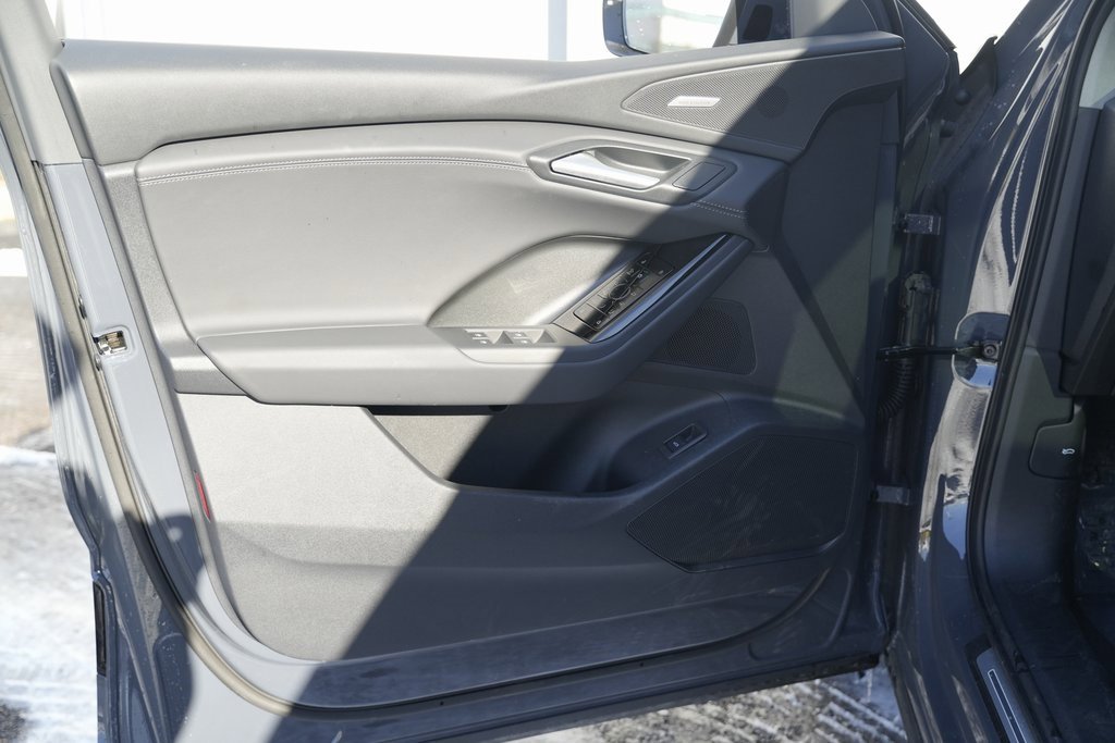 Used 2025 Audi Q6 e-tron Premium Plus w/ Premium Plus image 26