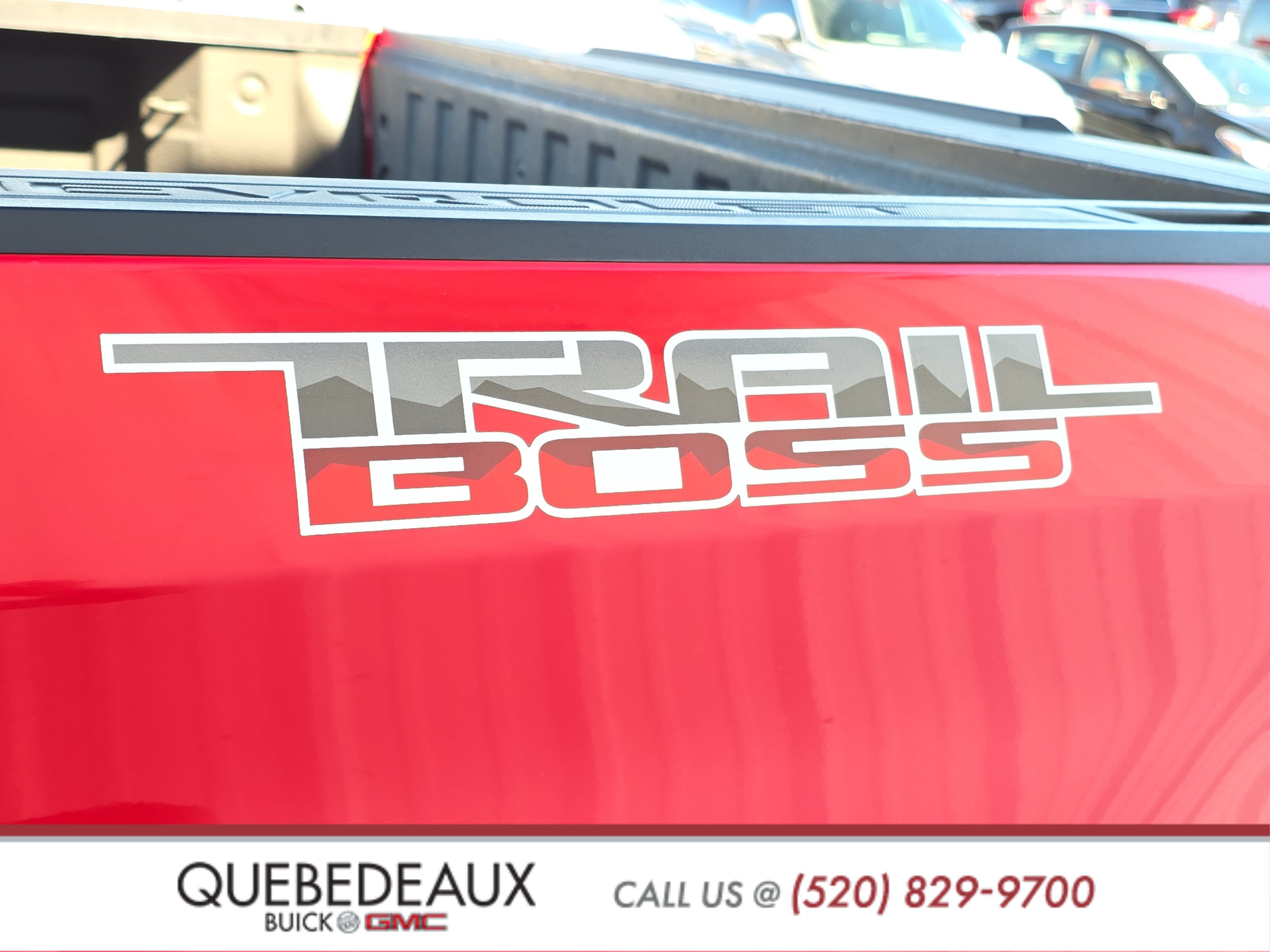 Used 2020 Chevrolet Silverado 1500 LT Trail Boss AWD/4WD image 6