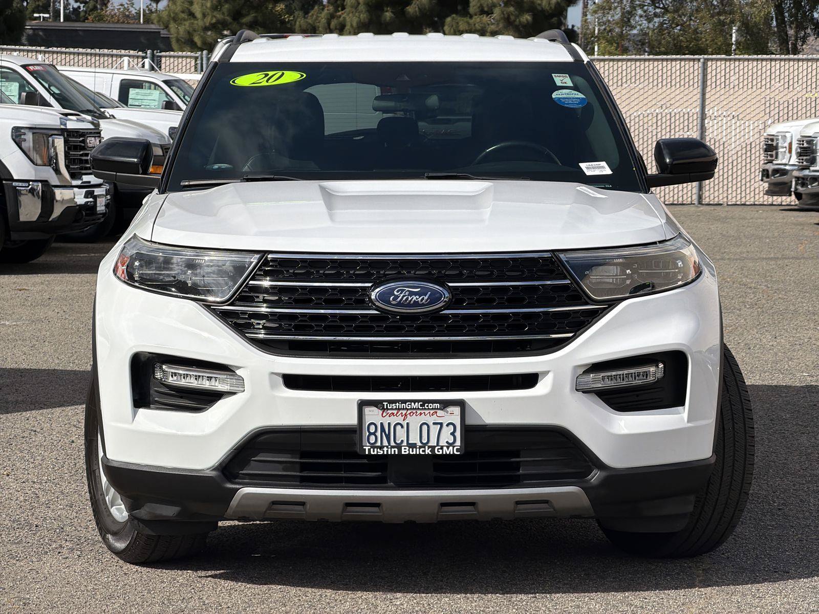 Used 2020 Ford Explorer XLT w/ Equipment Group 202A RWD image 2