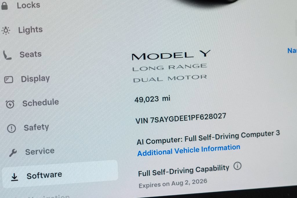 Used 2023 Tesla Model Y AWD image 19