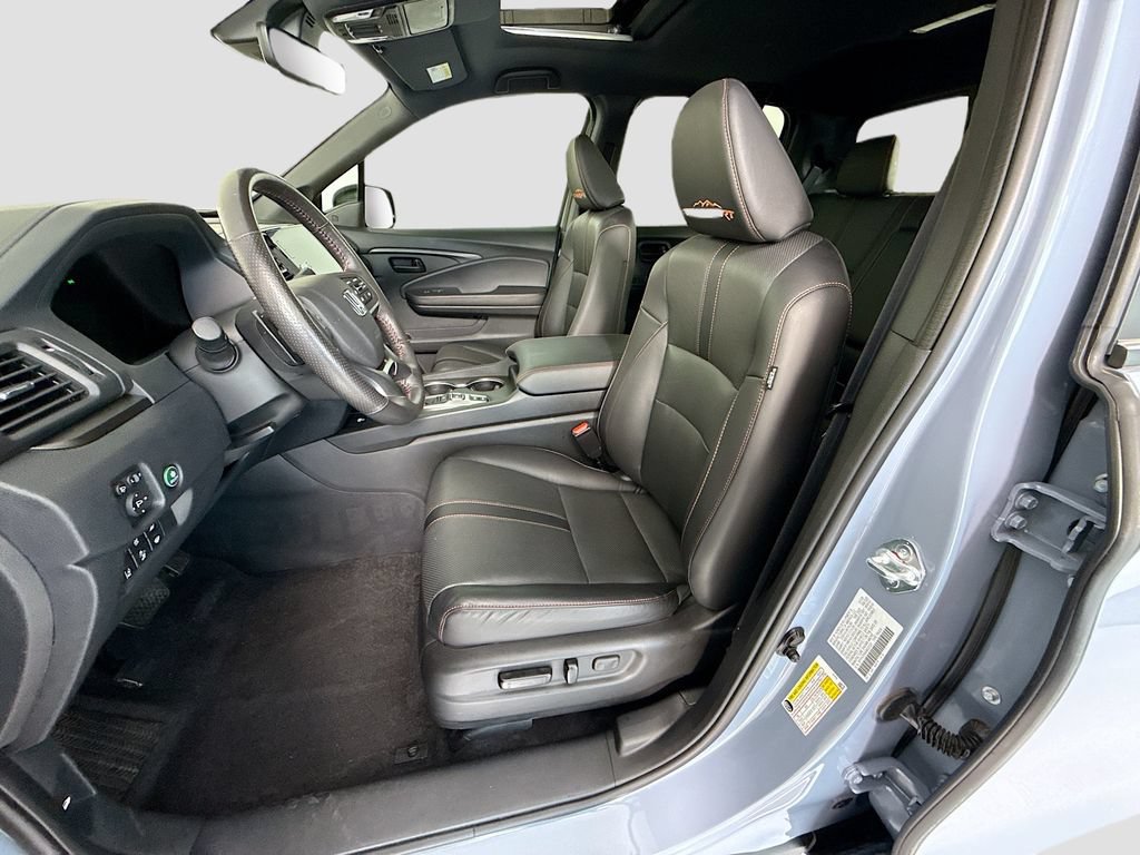 Certified 2025 Honda Ridgeline TrailSport image 19