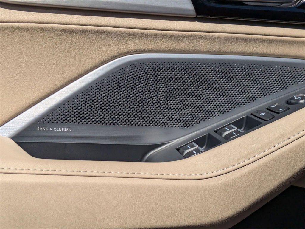 New 2025 Acura MDX w/ Technology Package image 16