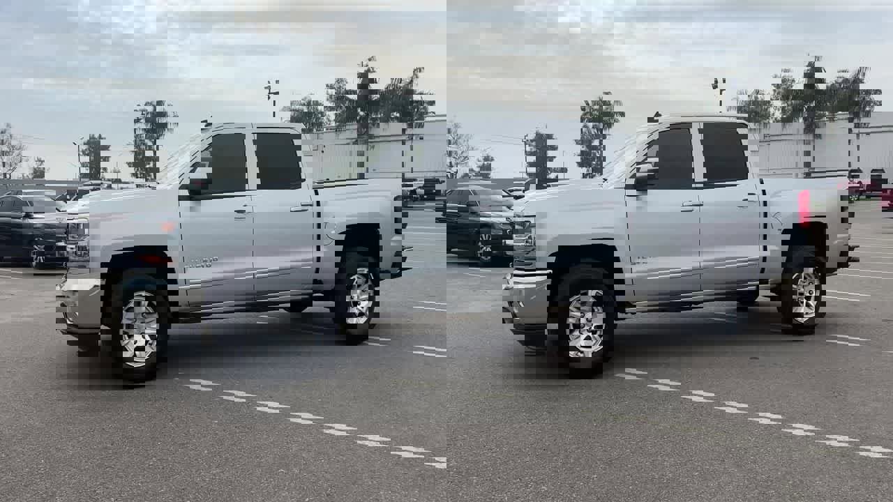 Used 2017 Chevrolet Silverado 1500 LT w/ All Star Edition image 2