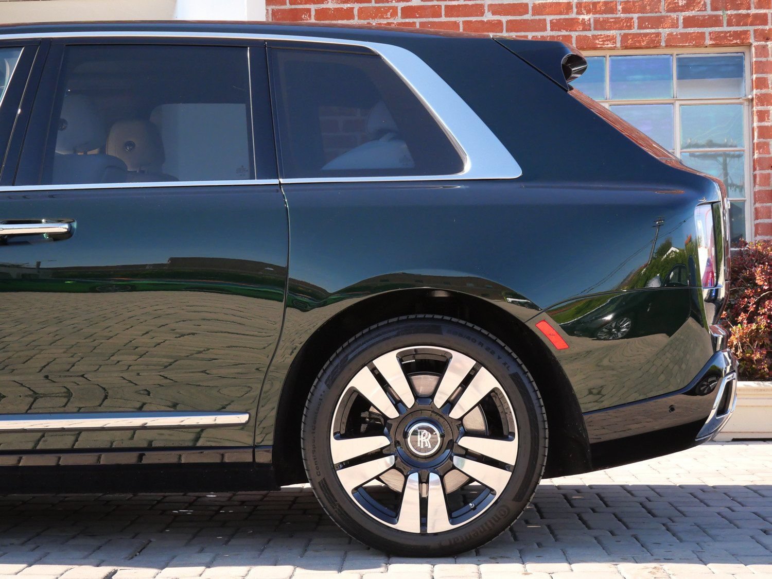 Used 2026 Rolls-Royce Cullinan AWD/4WD image 22