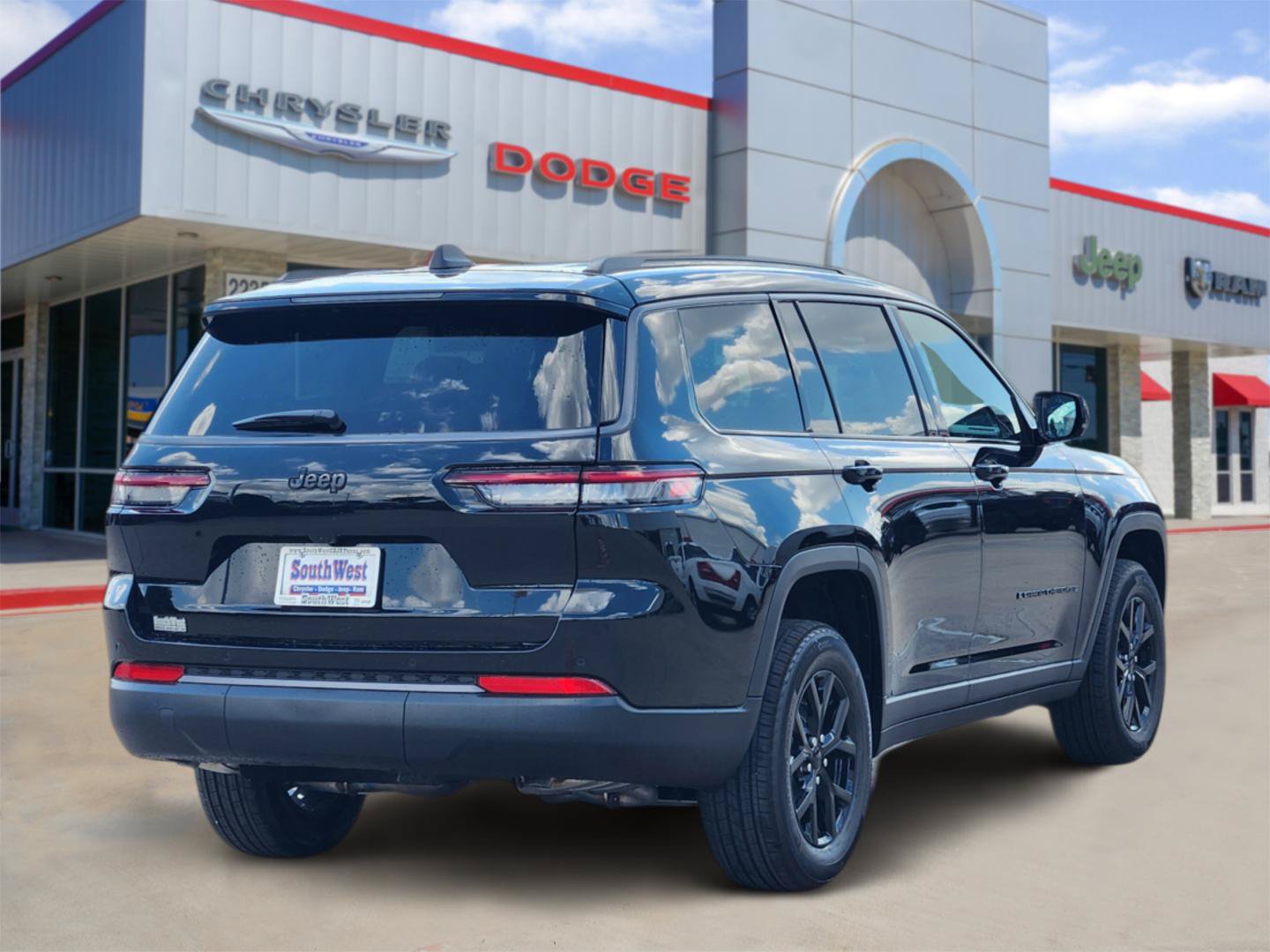 New 2026 Jeep Grand Cherokee L 2WD image 5