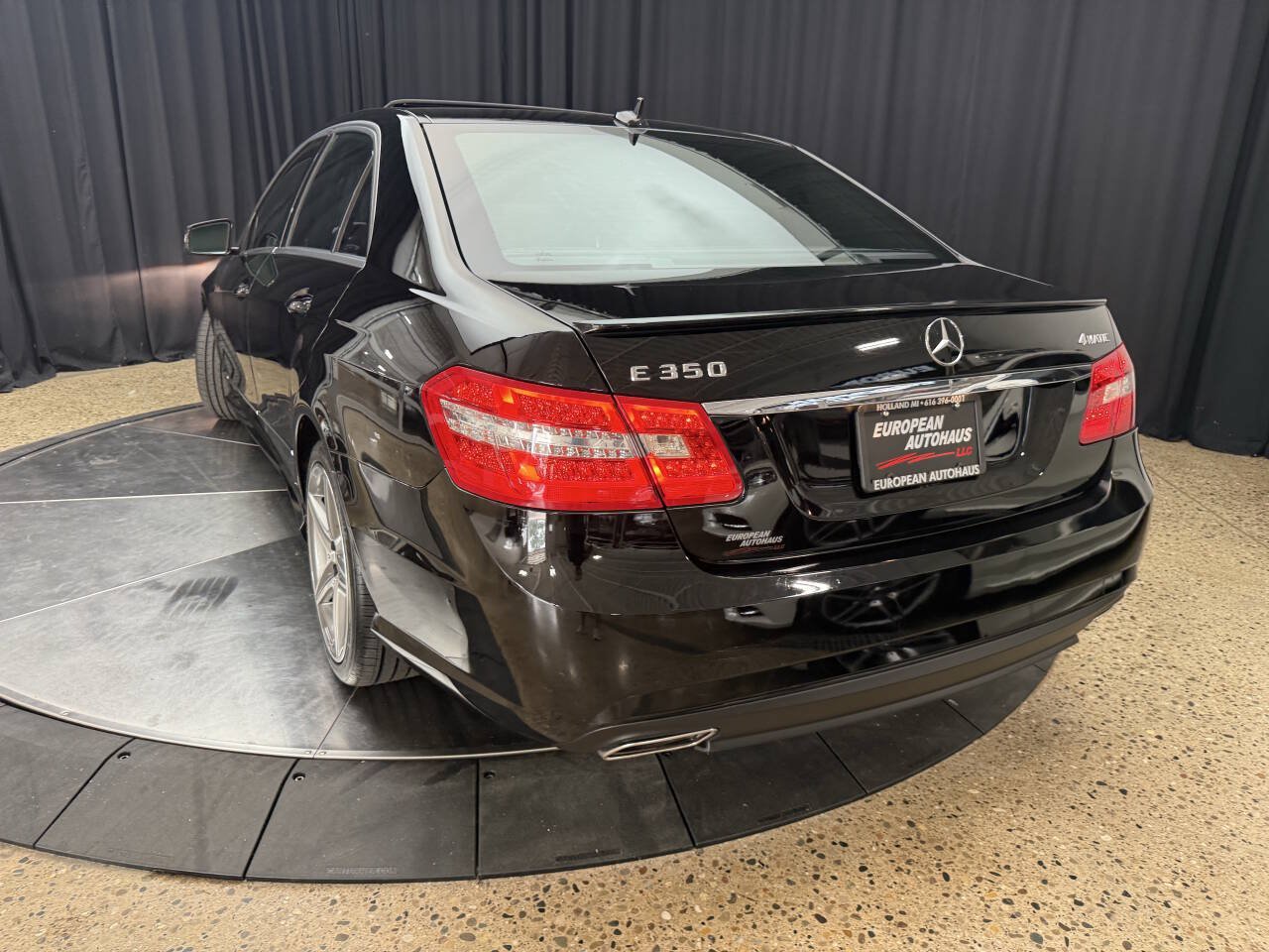 Used 2011 Mercedes-Benz E 350 4MATIC Sedan image 7