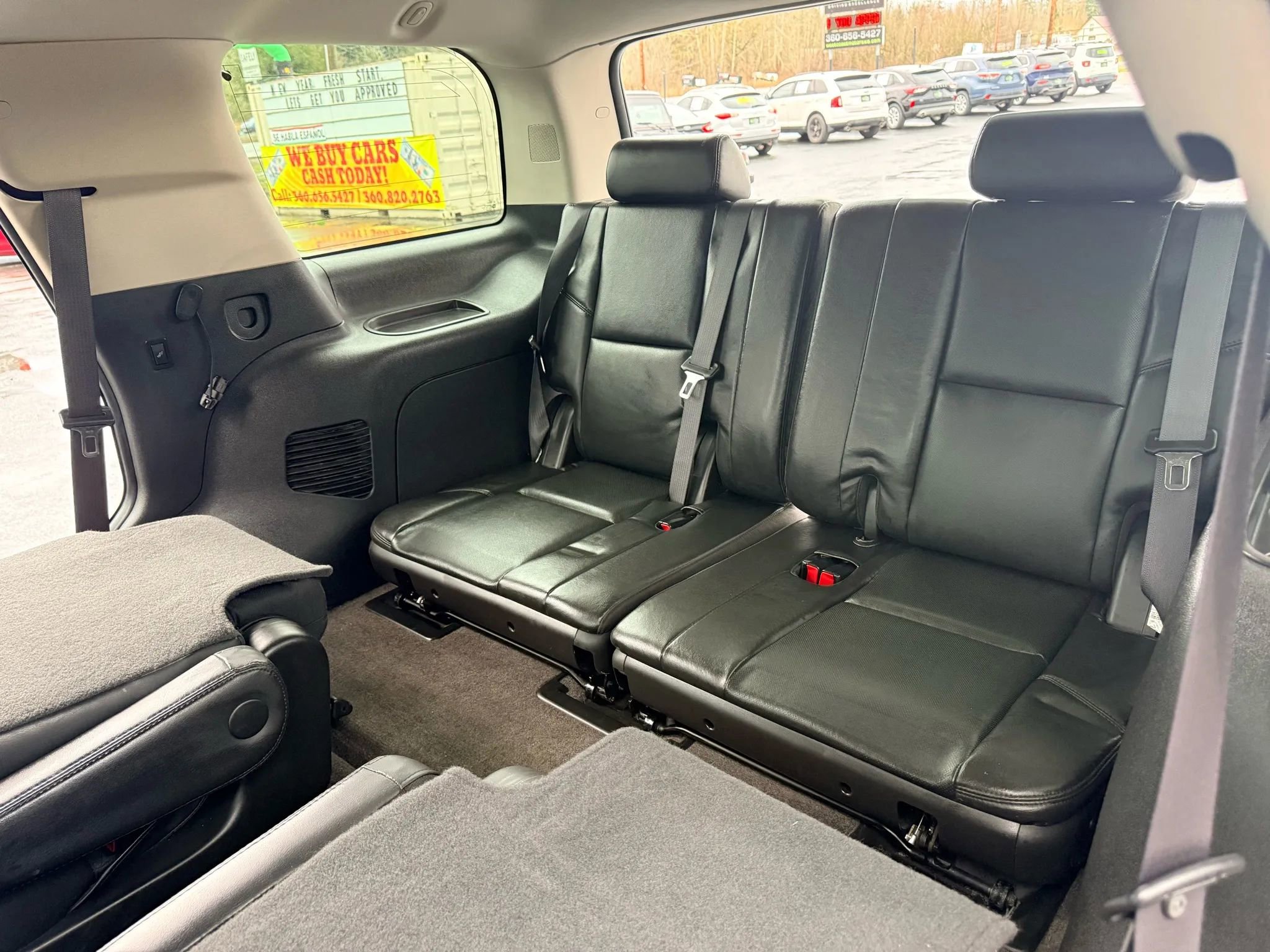 Used 2011 Cadillac Escalade Premium AWD/4WD image 22