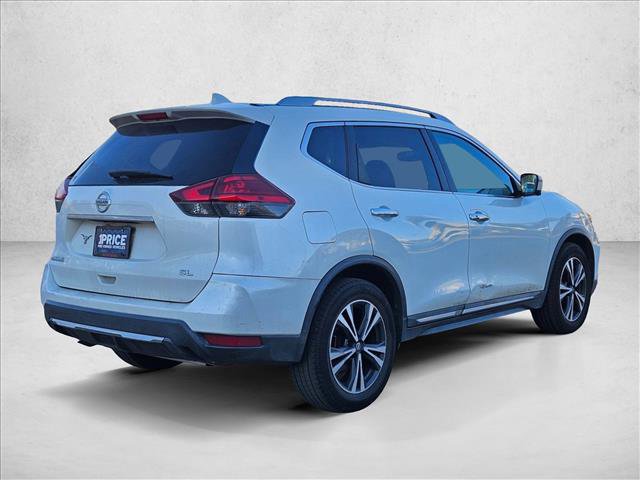 Used 2017 Nissan Rogue SL w/ SL Premium Package image 5