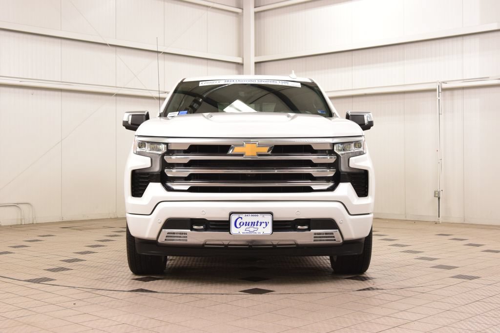 Used 2024 Chevrolet Silverado 1500 High Country AWD/4WD image 2