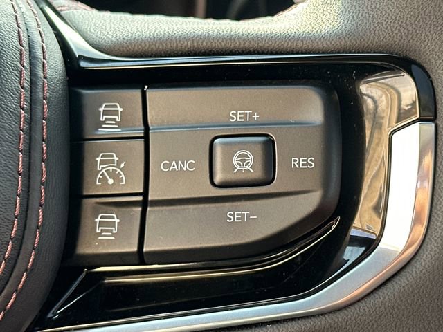 Used 2024 Jeep Wagoneer Launch Edition image 30