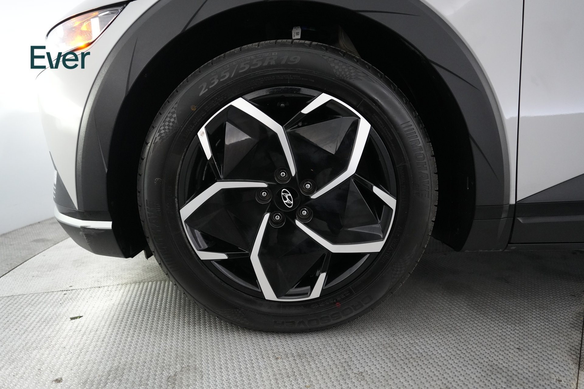 Used 2024 Hyundai Ioniq 5 SEL RWD image 19