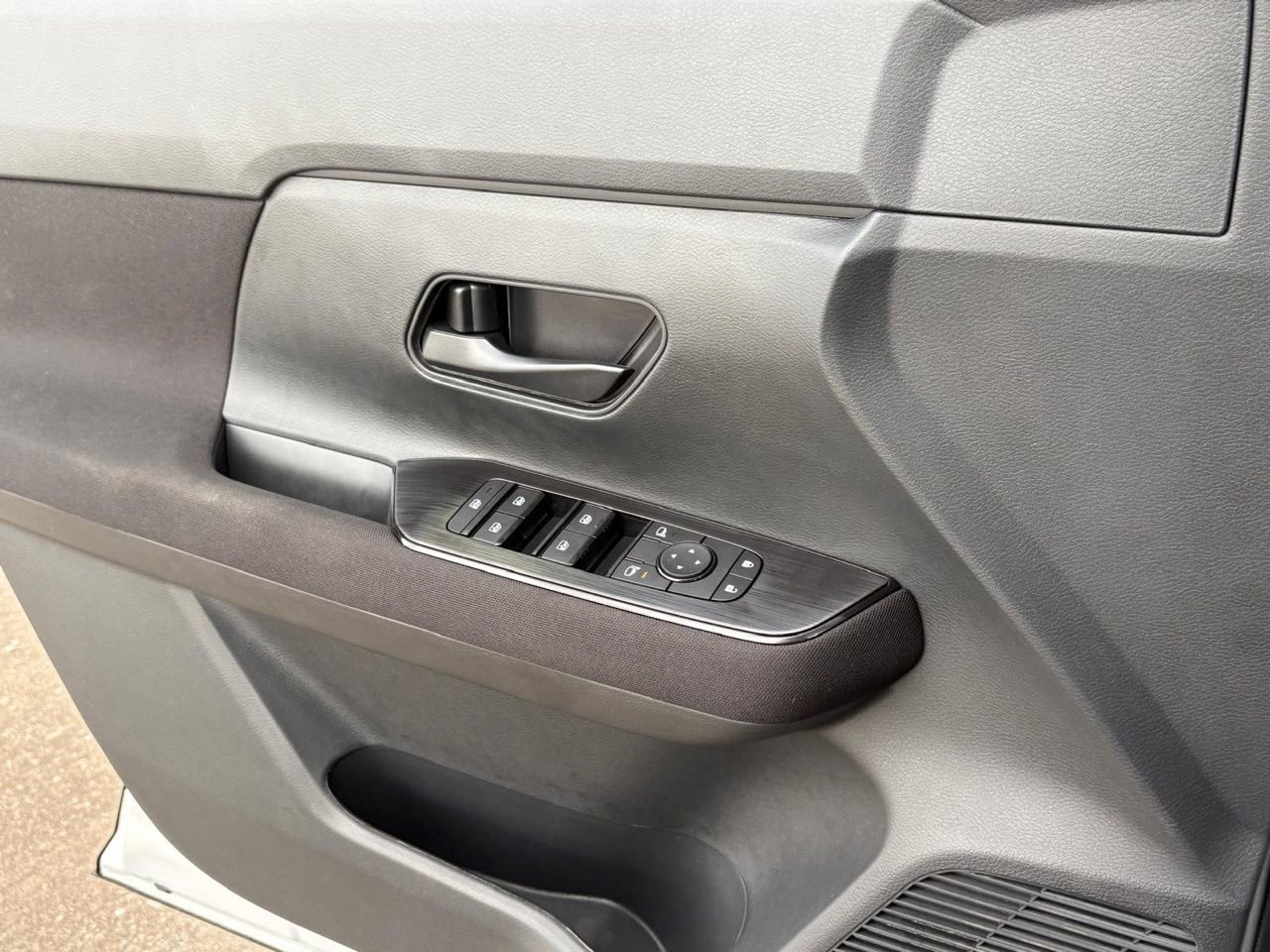 New 2026 Nissan Kicks S FWD image 16