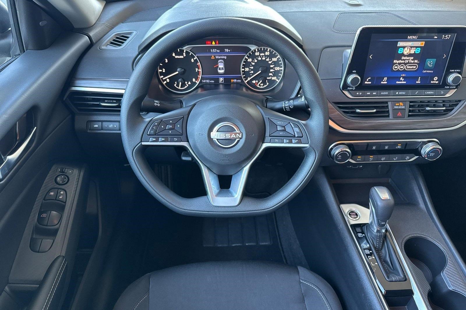 Used 2025 Nissan Altima 2.5 SV FWD image 27