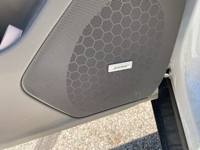 Used 2018 Cadillac XT5 Luxury w/ Driver Awareness Package AWD/4WD image 26