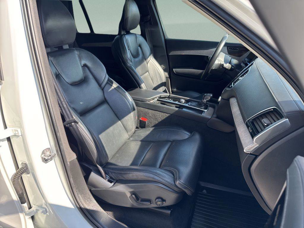 Used 2021 Volvo XC90 T6 Inscription w/ Climate Package image 37