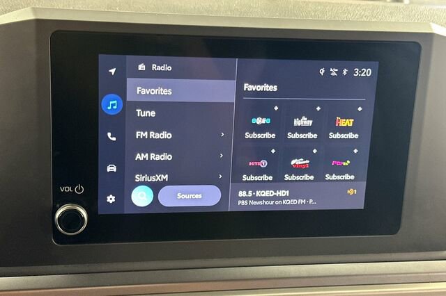 Used 2025 Toyota 4Runner 4WD image 21