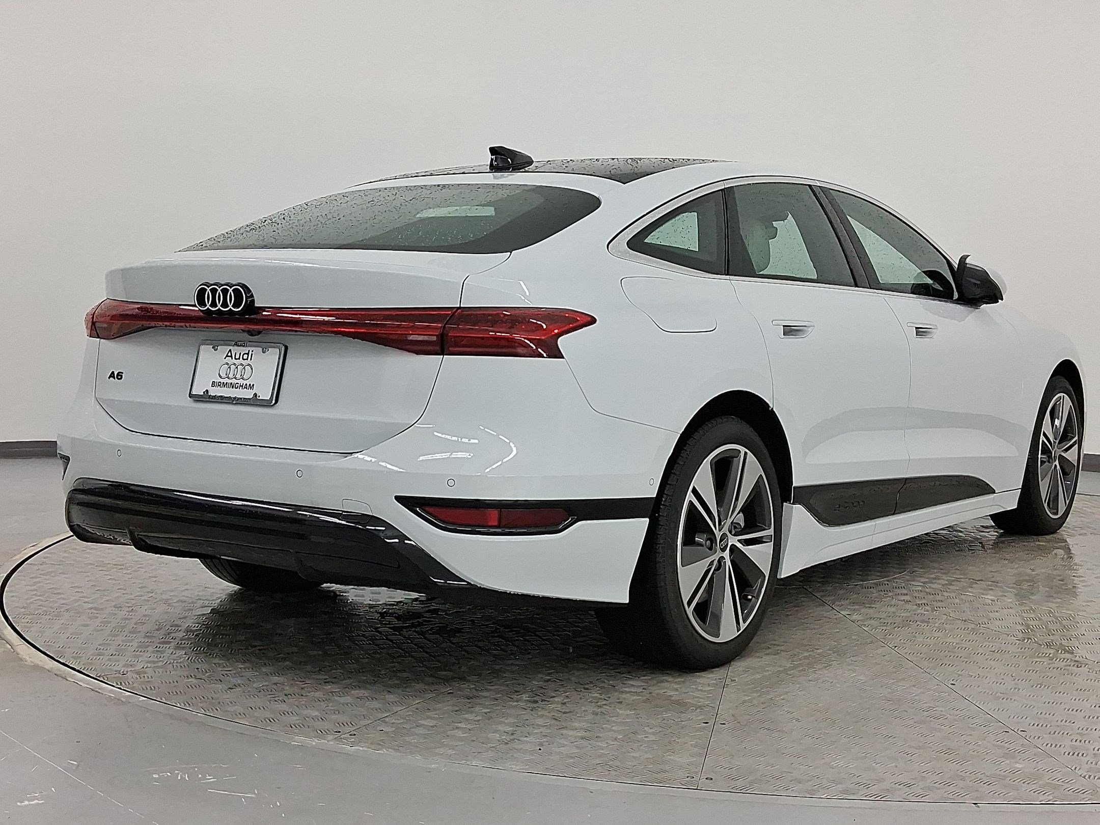 Used 2025 Audi A6 e-tron Premium Plus w/ Premium Plus image 9