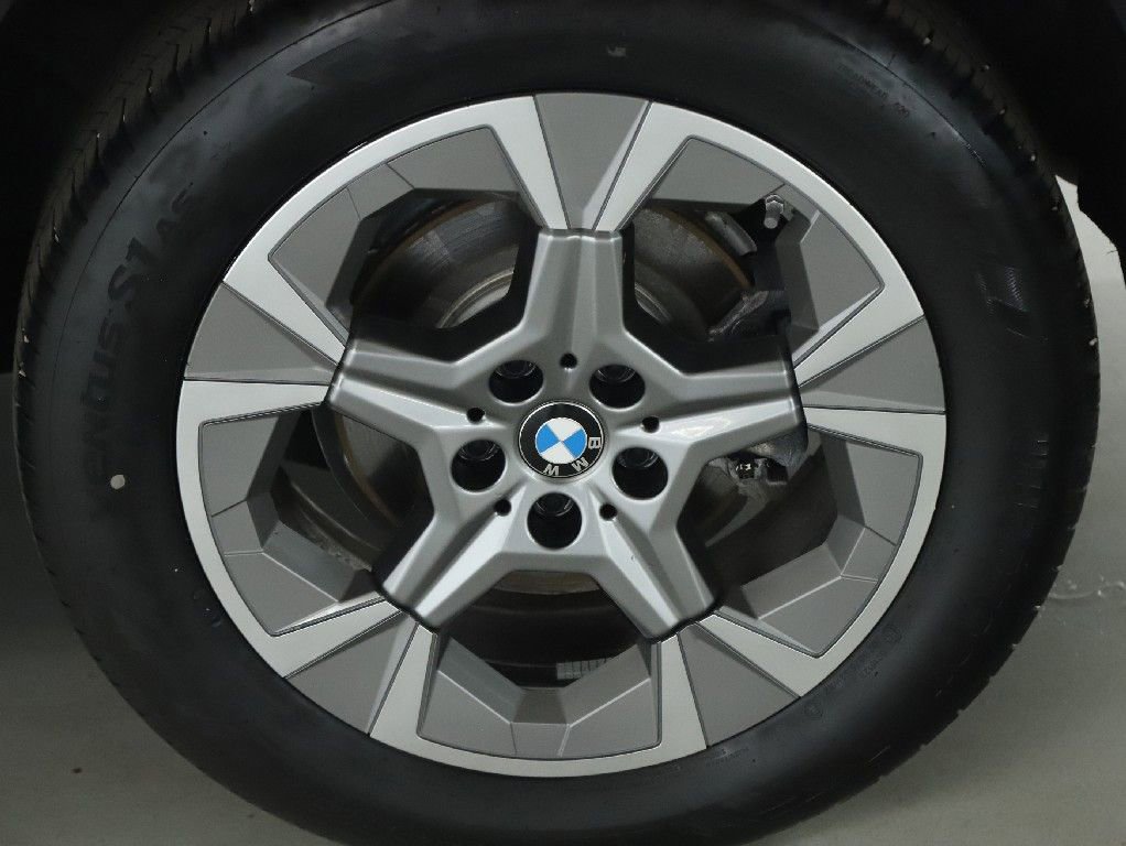 Used 2026 BMW X1 xDrive28i w/ Convenience Package AWD/4WD image 44