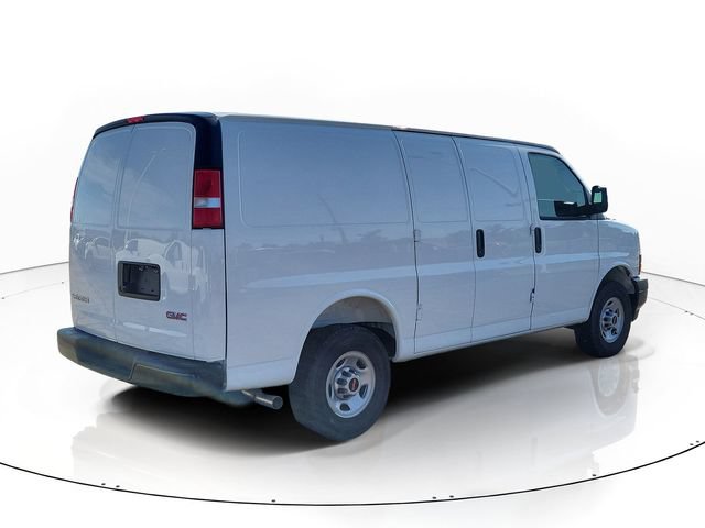 New 2026 GMC Savana 2500 w/ Driver Convenience Package RWD image 3