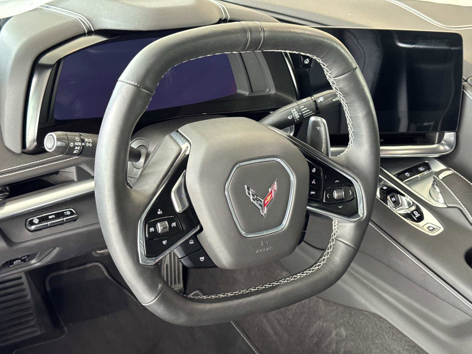 Used 2023 Chevrolet Corvette Stingray Preferred Cpe w/ Z51 Performance Package RWD image 8