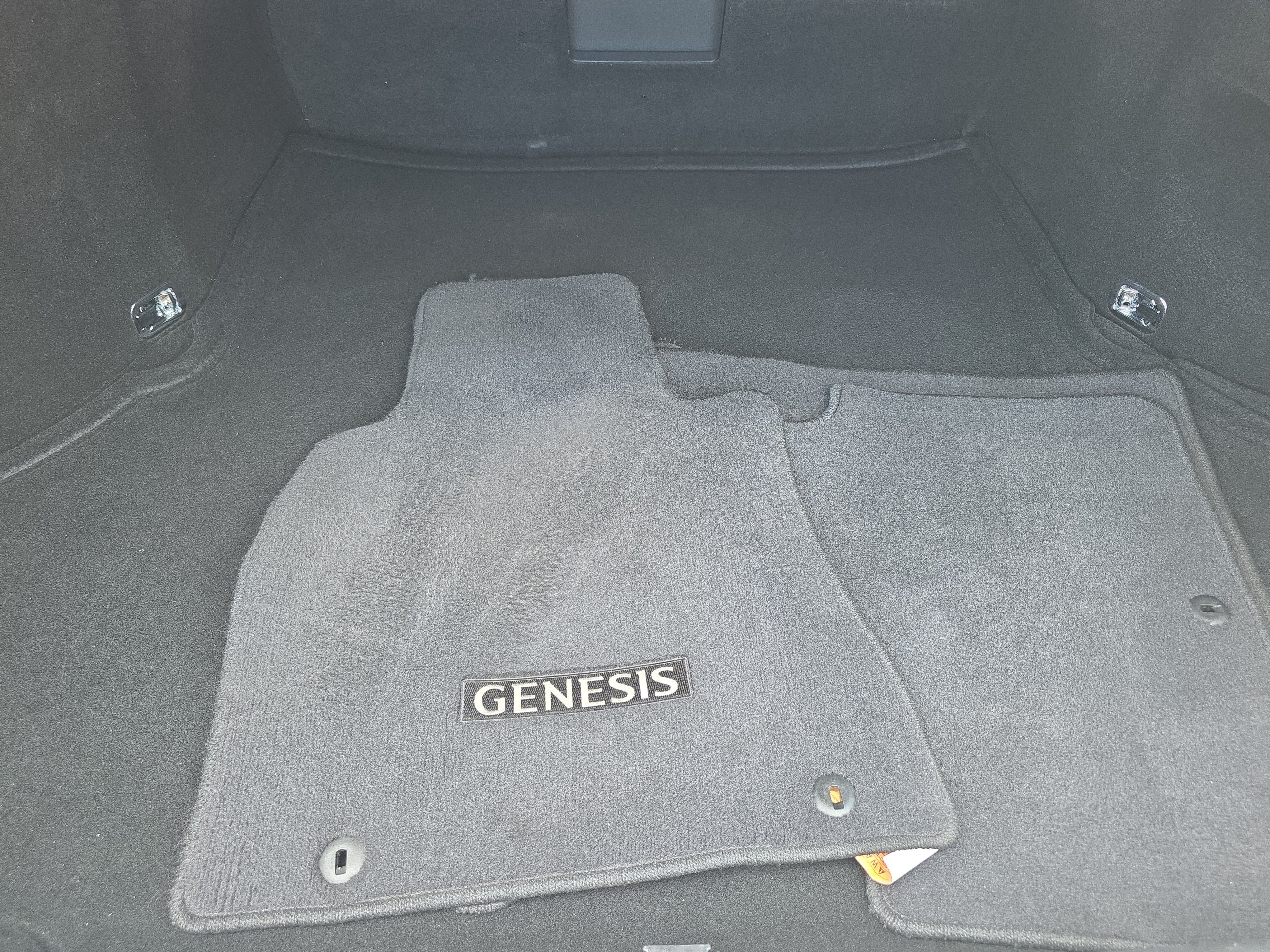 Used 2019 Genesis G80 3.3T Sport RWD image 12