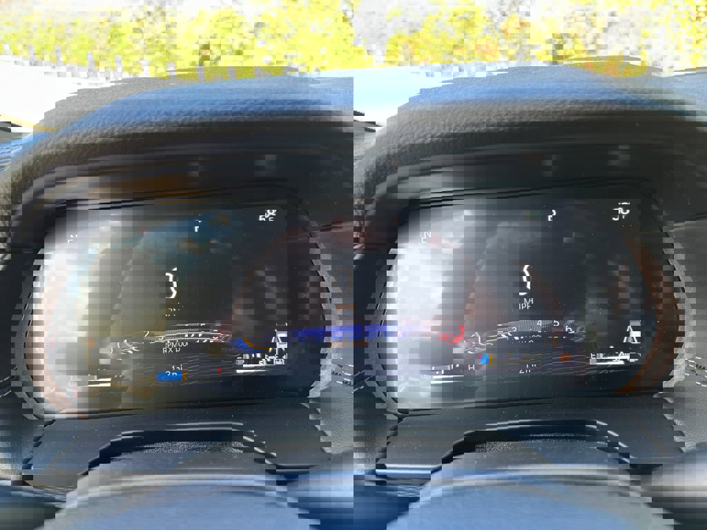 New 2025 Jeep Grand Cherokee Altitude image 13