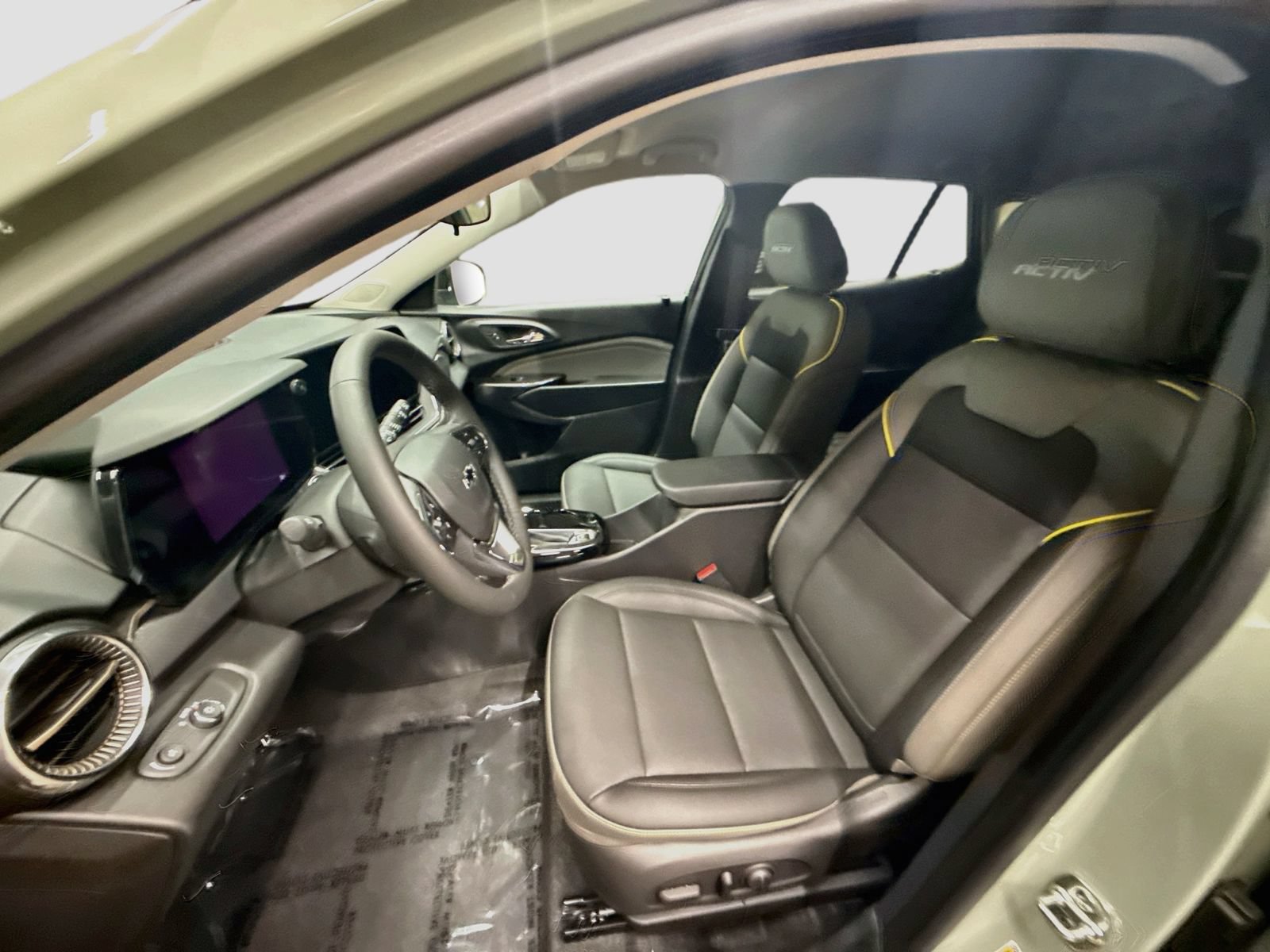 New 2026 Chevrolet Trax ACTIV w/ Driver Confidence Package FWD image 24