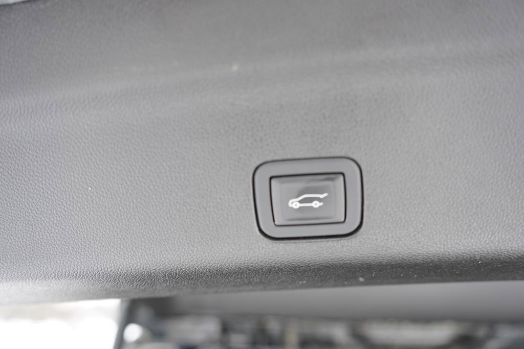 Certified 2024 GMC Yukon Denali Ultimate image 26